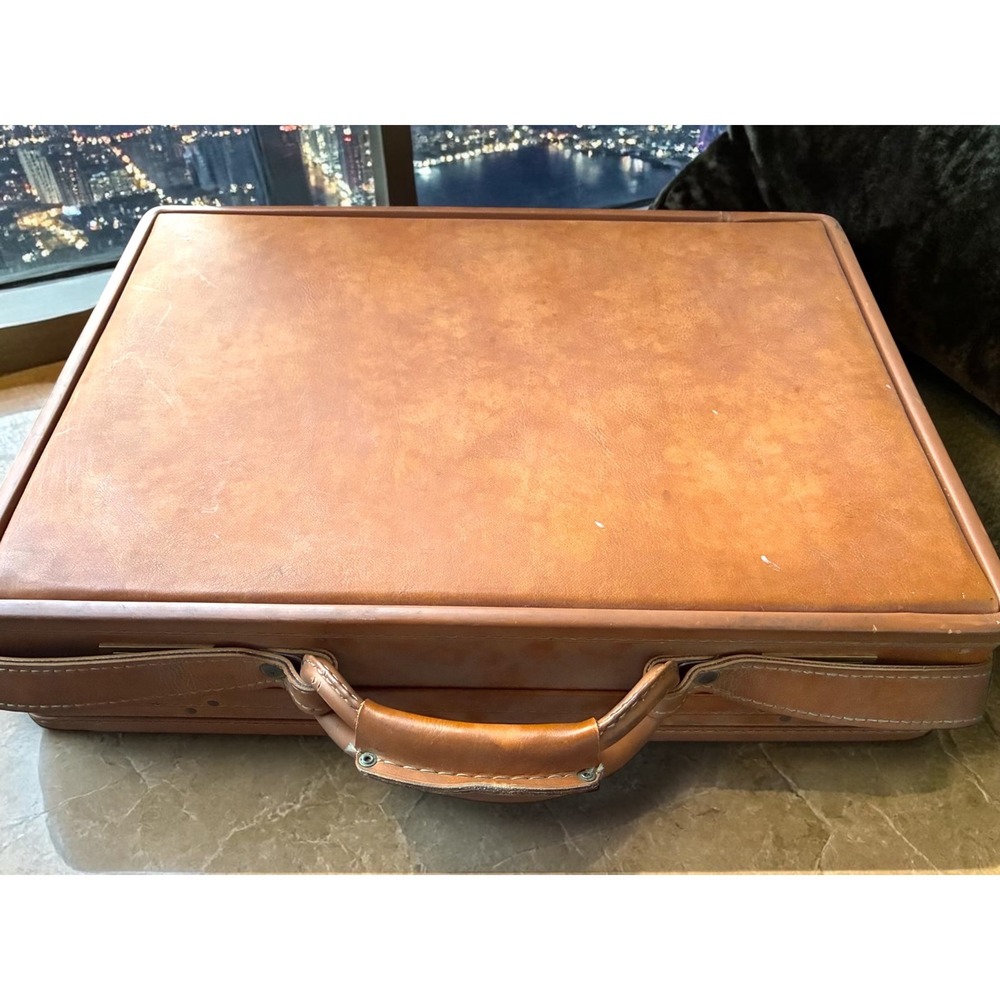 Vintage Hartmann Belting Leather Attache Briefcase Tan USA 18x13x5 - Picture 2 of 13